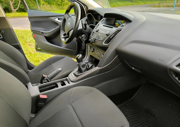 Ford Focus cena 35950 przebieg: 36000, rok produkcji 2015 z Mikołów małe 92